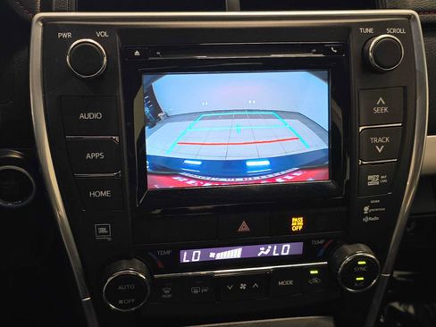 Used 2015 Toyota Camry XSE w/ Advanced Technology Package FWD image 13