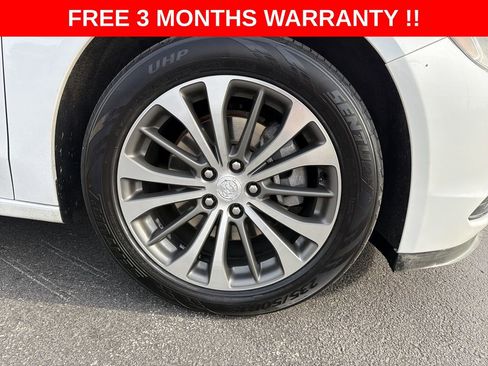 Used 2017 Buick LaCrosse Preferred image 10