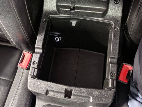 Used 2018 Jeep Wrangler Unlimited Sahara AWD/4WD image 43