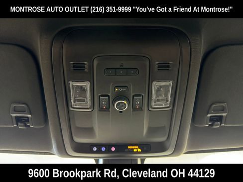 Used 2022 Chevrolet Tahoe Z71 w/ Z71 Off-Road Package AWD/4WD image 24