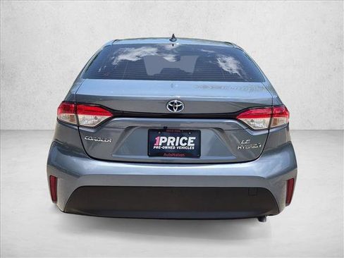 Used 2024 Toyota Corolla LE FWD image 7