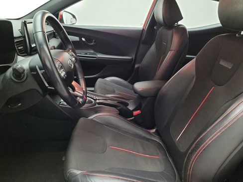 Used 2019 Hyundai Veloster 2.0 Premium image 17