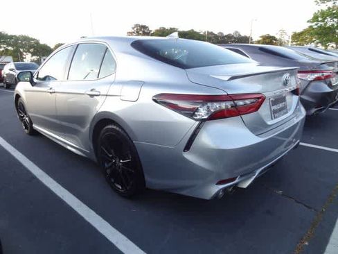 Used 2023 Toyota Camry XSE FWD image 7