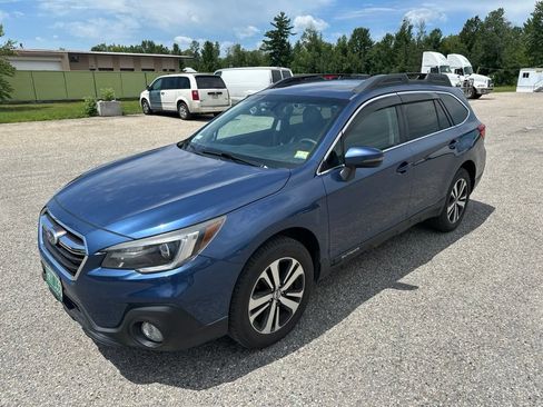 Used 2019 Subaru Outback 2.5i Limited AWD/4WD image 6