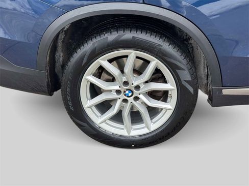 Used 2023 BMW X5 xDrive40i w/ Premium Package image 4