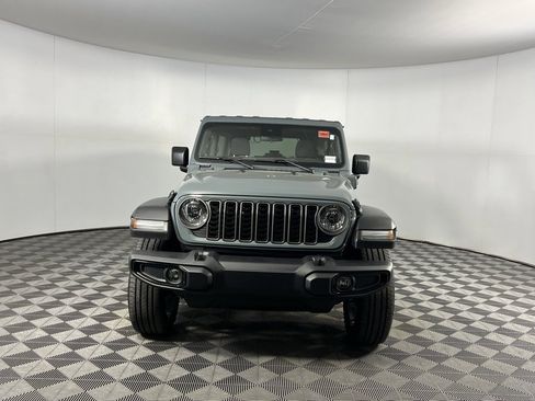 Used 2025 Jeep Wrangler Sport S 4xe image 10
