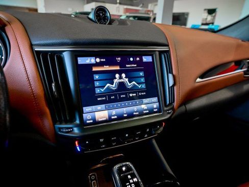 Used 2022 Maserati Levante GT image 34