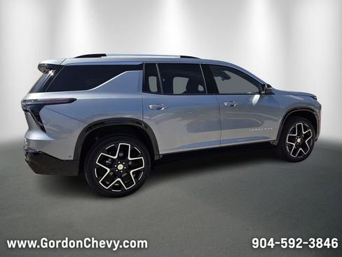 Used 2026 Chevrolet Traverse High Country w/ LPO, Floor Liner Package FWD image 6