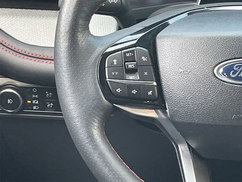 Used 2025 Ford Explorer ST-Line w/ Premium Package image 22