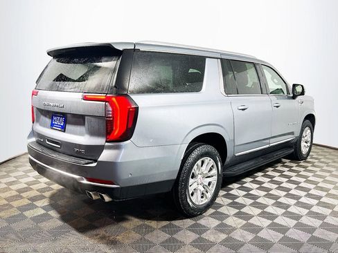 Used 2025 GMC Yukon XL Denali image 7