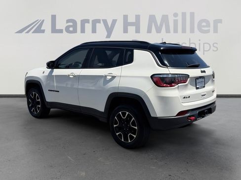 Used 2020 Jeep Compass Trailhawk w/ Safety & Security Group AWD/4WD image 3