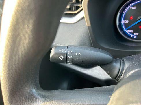 Certified 2024 Toyota RAV4 LE AWD/4WD image 18