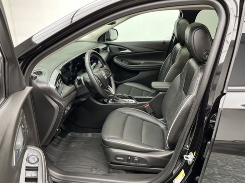 Certified 2025 Buick Encore GX Avenir w/ Avenir Technology Package AWD/4WD image 3