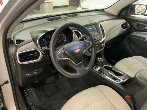 Used 2019 Chevrolet Equinox LS AWD/4WD image 26