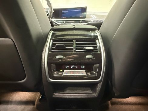 Used 2025 BMW X6 M Competition w/ Executive Package image 45