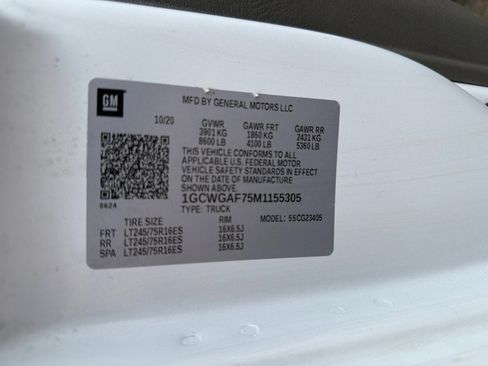 Used 2021 Chevrolet Express 2500 w/ Driver Convenience Package image 33