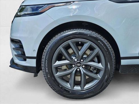 New 2026 Land Rover Range Rover Velar Dynamic SE image 10