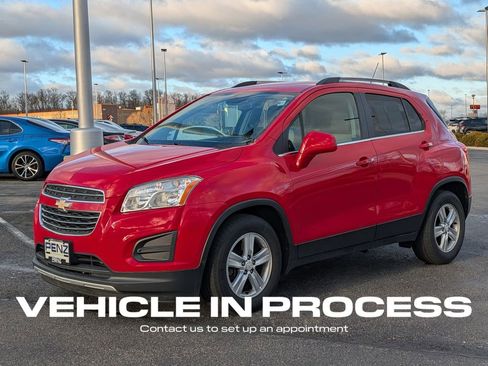 Used 2015 Chevrolet Trax LT w/ LT Plus Package image 3