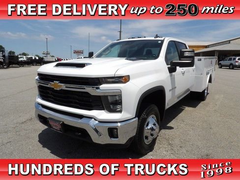 Used 2024 Chevrolet Silverado 3500 LT w/ Convenience Package AWD/4WD image 1