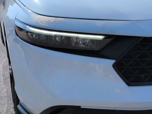 Used 2023 Honda Accord Sport image 11