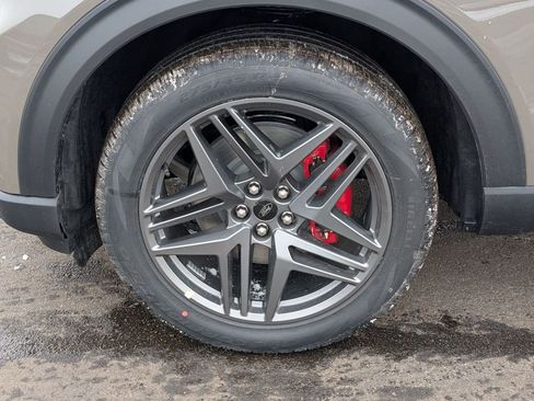 New 2026 Ford Explorer ST-Line w/ ST-Line Street Pack image 14