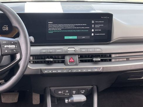 Used 2025 Kia K4 LXS image 14