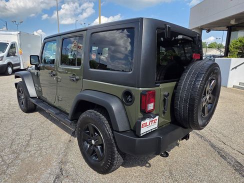Used 2015 Jeep Wrangler Unlimited Sport w/ Quick Order Package 24S AWD/4WD image 7