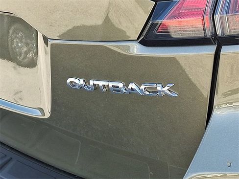 New 2025 Subaru Outback Limited image 21