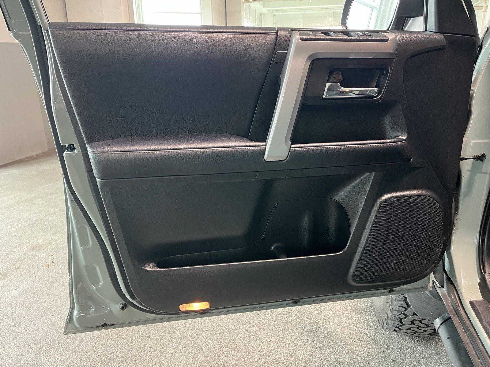 Used 2022 Toyota 4Runner Trail Special Edition AWD/4WD image 16