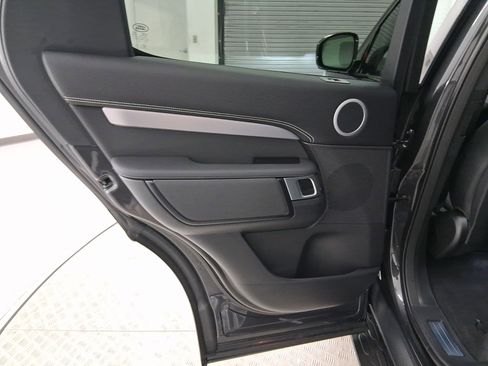 New 2026 Land Rover Discovery Limited Edition image 28