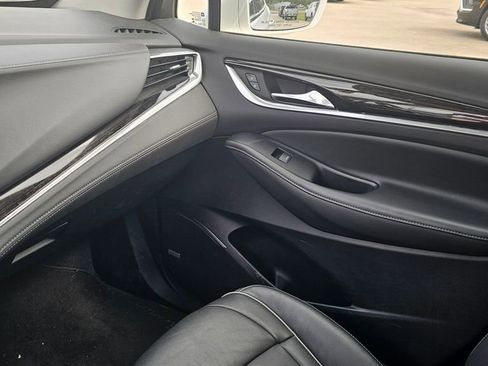 Used 2020 Buick Enclave Avenir w/ Avenir Technology Package image 14