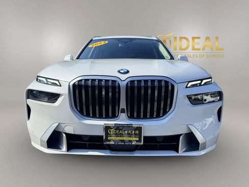 Used 2023 BMW X7 xDrive40i w/ Executive Package AWD/4WD image 2