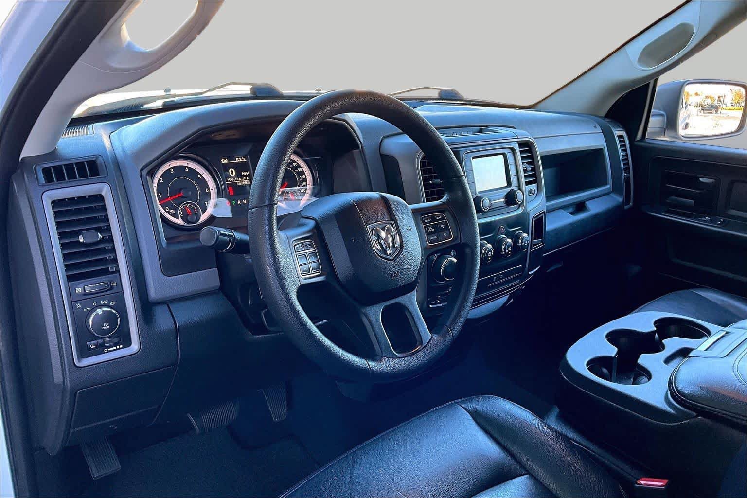 Used 2017 RAM 1500 Express w/ Express Value Package AWD/4WD image 18