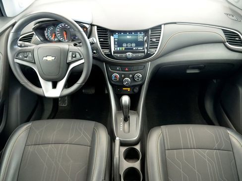 Used 2019 Chevrolet Trax LT w/ Driver Confidence Package image 17