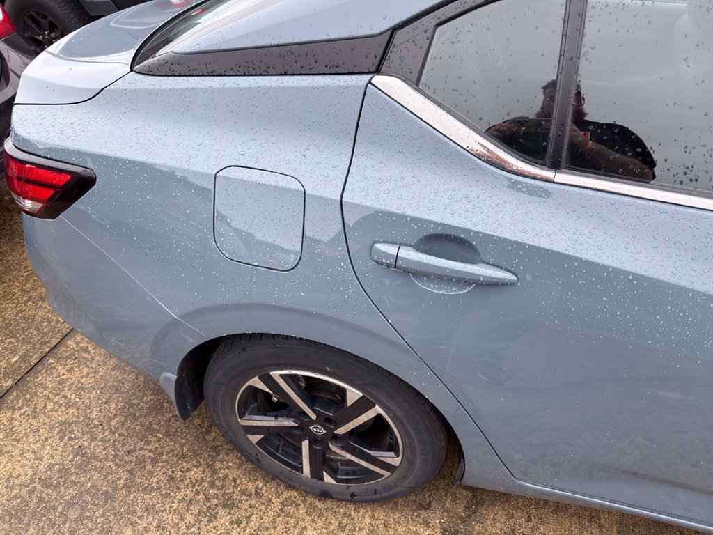 Used 2024 Nissan Sentra SV w/ All-Weather Package FWD image 9