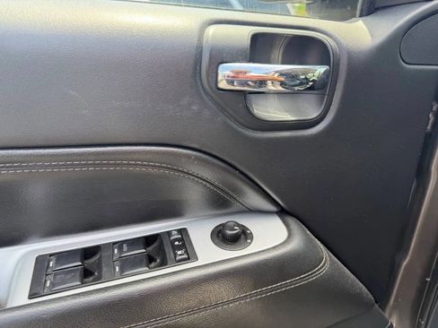 Used 2016 Jeep Compass High Altitude AWD/4WD image 13