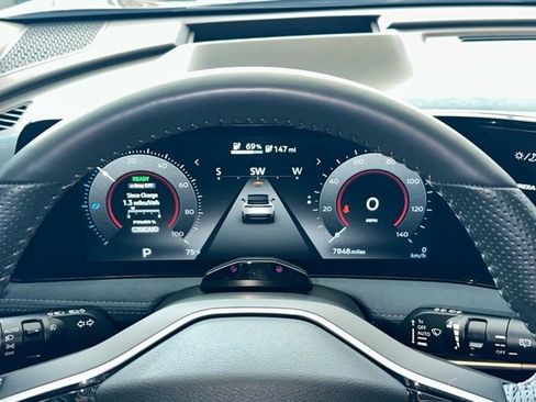 Certified 2023 Nissan Ariya image 40