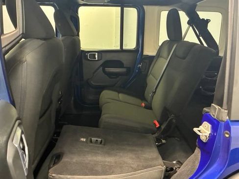 Used 2018 Jeep Wrangler Unlimited Sport AWD/4WD image 29