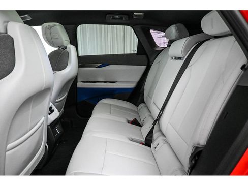 Certified 2025 Cadillac Optiq Sport 1 AWD/4WD image 30