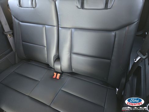 New 2026 Ford Explorer ST-Line w/ ST-Line Street Pack image 8