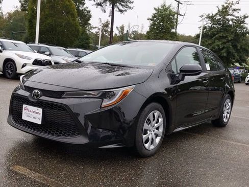 Used 2021 Toyota Corolla LE w/ Carpet Mat Package (TMS) FWD image 7