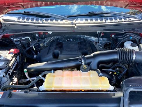 Used 2018 Ford Expedition Platinum image 31