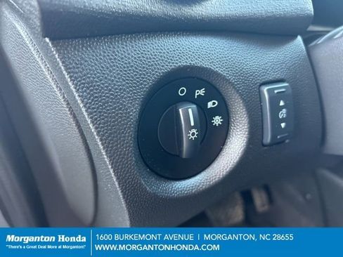 Used 2019 Ford Fiesta SE image 17