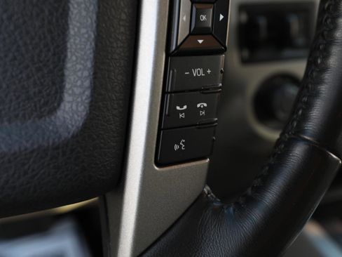 Used 2016 Ford Expedition Limited image 26