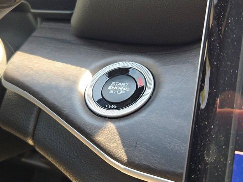 New 2025 Jeep Grand Cherokee Limited w/ MOPAR Finishing Package image 32