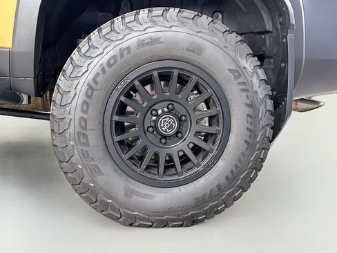 Used 2025 Toyota Land Cruiser AWD/4WD image 32