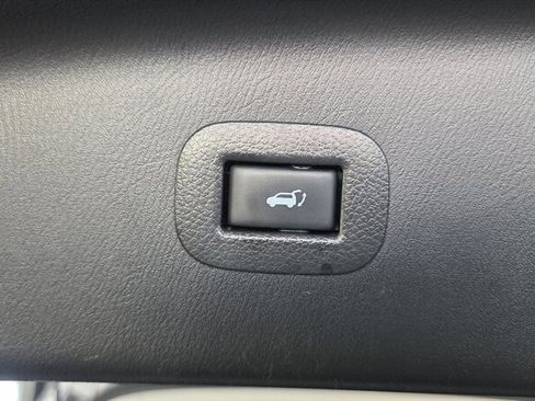 Used 2018 INFINITI QX80 4WD w/ Driver Assistance Package image 33