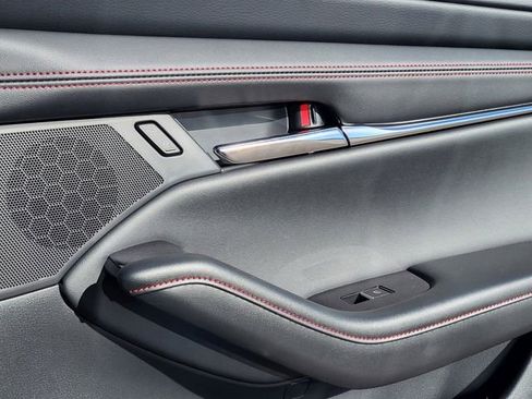 New 2026 MAZDA MAZDA3 Carbon image 30