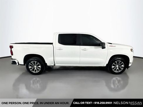 Used 2021 Chevrolet Silverado 1500 RST AWD/4WD image 4