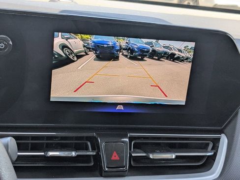 Used 2025 Chevrolet TrailBlazer LT AWD/4WD image 19
